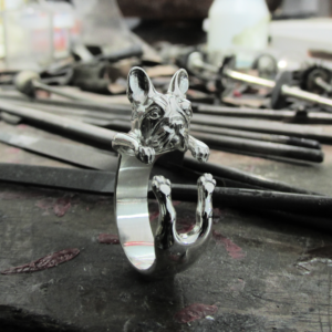 Anillo Bulldog Francés en Plata 925 | Anillo Abrazo Mascota
