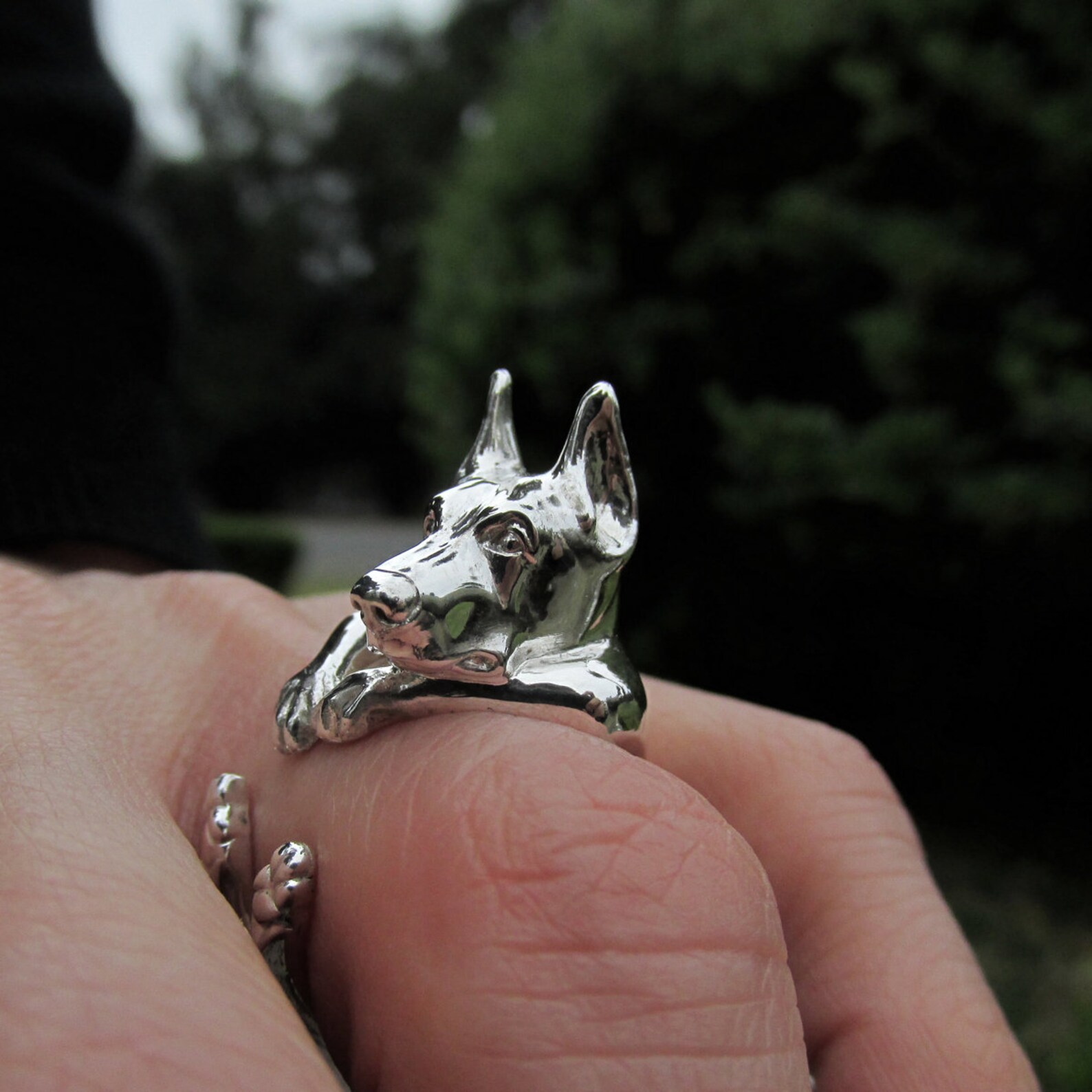 Anillo Doberman (Orejas con Estética) en Plata 925 | Anillo Abrazo - Imagen 2