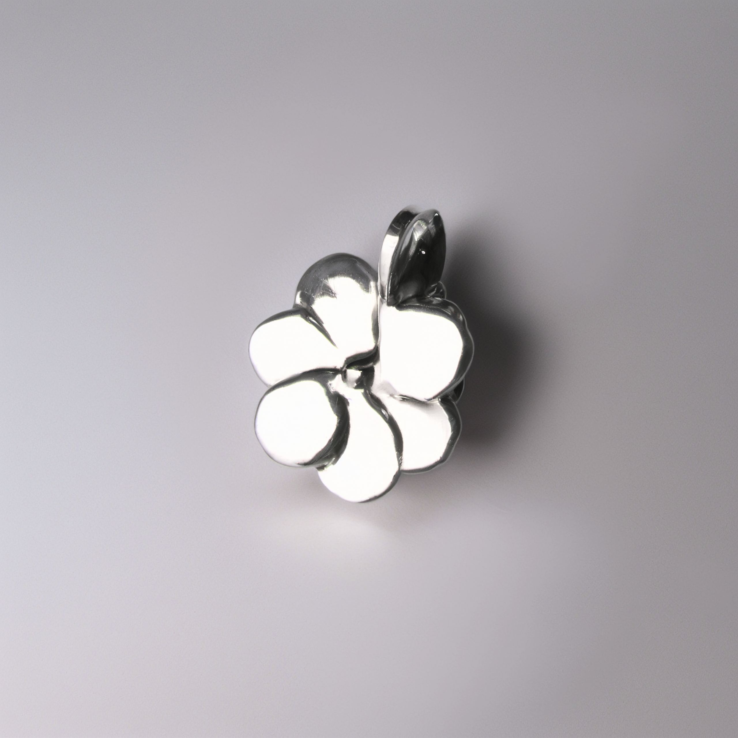Colgante Camelia (Invierno) en Plata y Esmalte Vitrificado - Imagen 4
